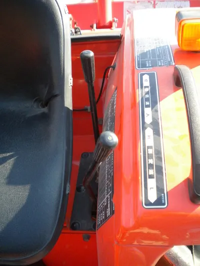 Hinomoto E2002 2WD - 2