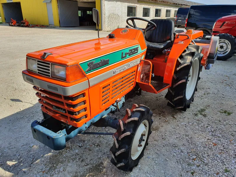 Kubota L1-225(roolivõimuga) - 2