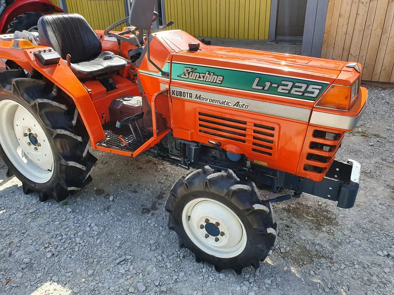 Kubota L1-225(roolivõimuga) - 3