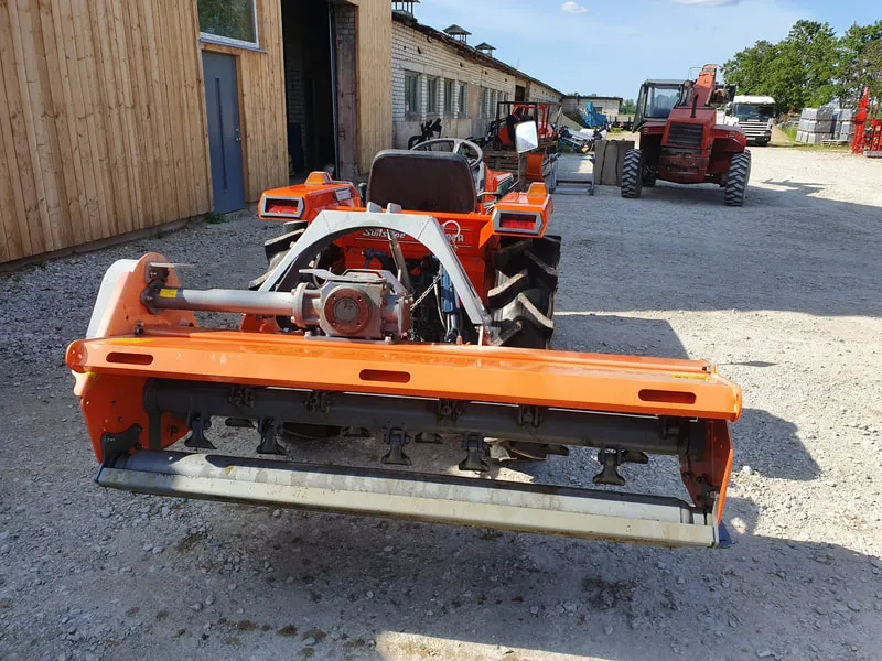 Kubota L1-225(roolivõimuga) - 4