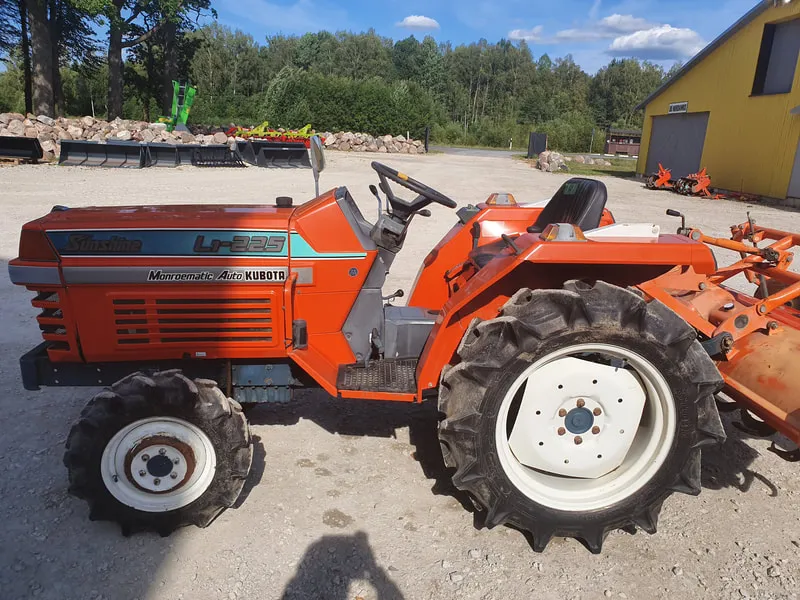 Kubota L1-225+laadur - 4
