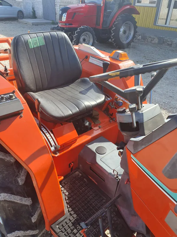 Kubota L1-225+laadur - 8