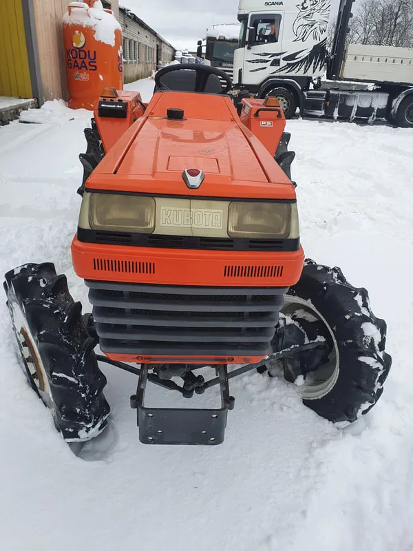 Kubota L1-255 - 3