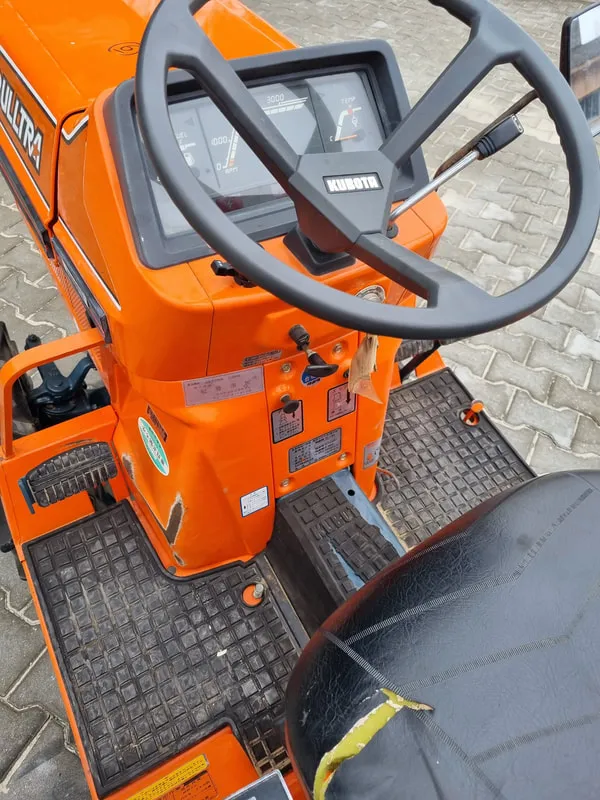 Kubota B1-14 - 3