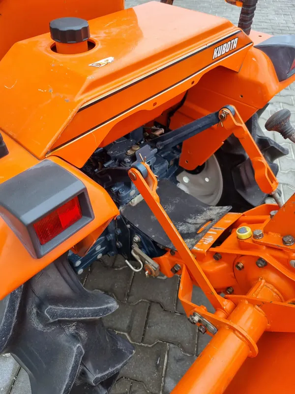 Kubota B1-14 - 4