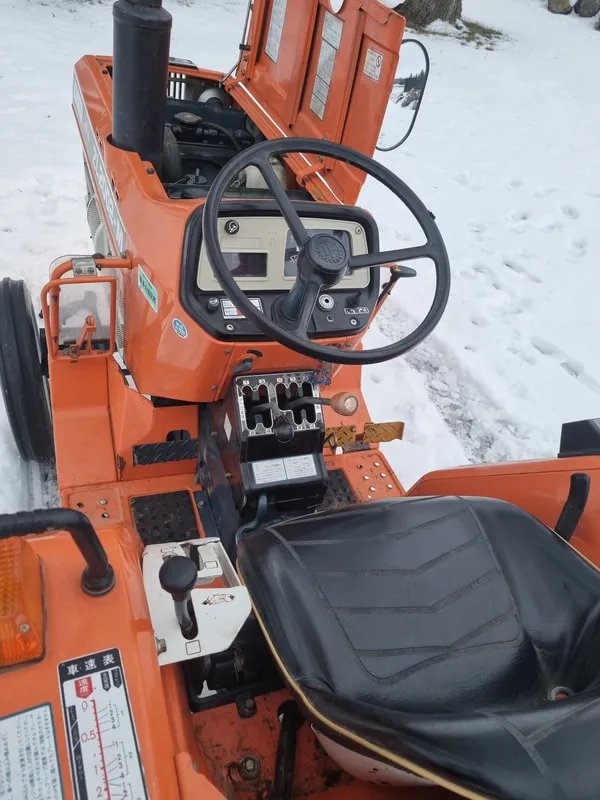 Kubota ZL2002 - 4