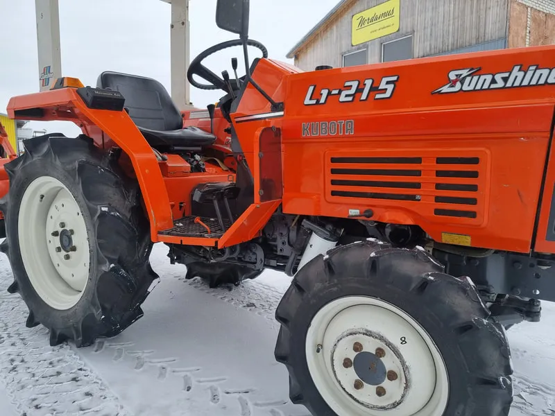 Kubota L1-215 - 3