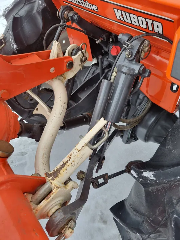 Kubota L1-215 - 7