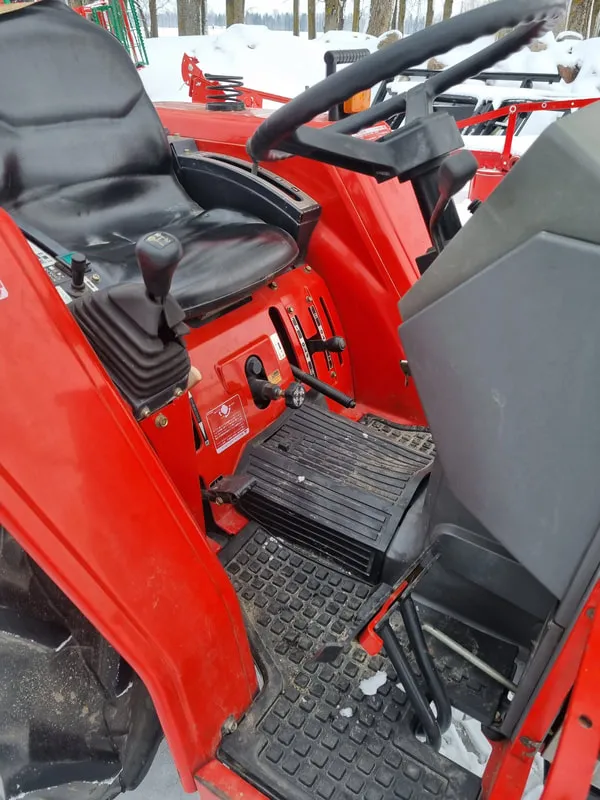 Yanmar F215 - 4