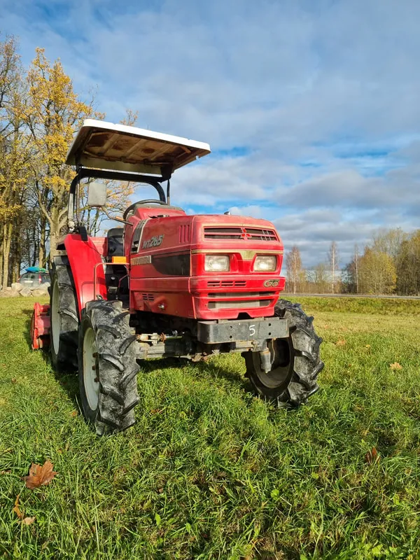 Mitsubishi MT265 - 2