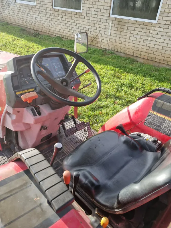 Mitsubishi MT265 - 7