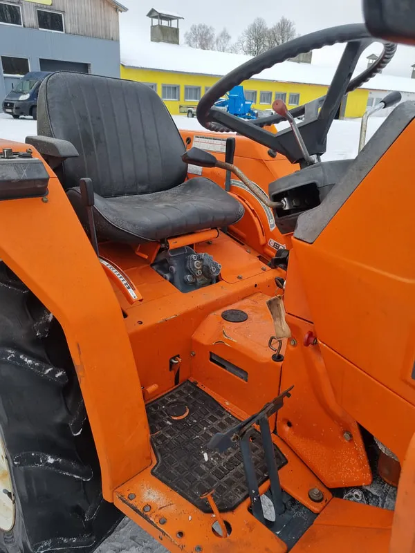 Kubota L1-18 - 9