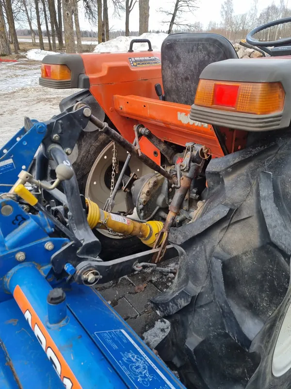 Kubota GL300 - 4