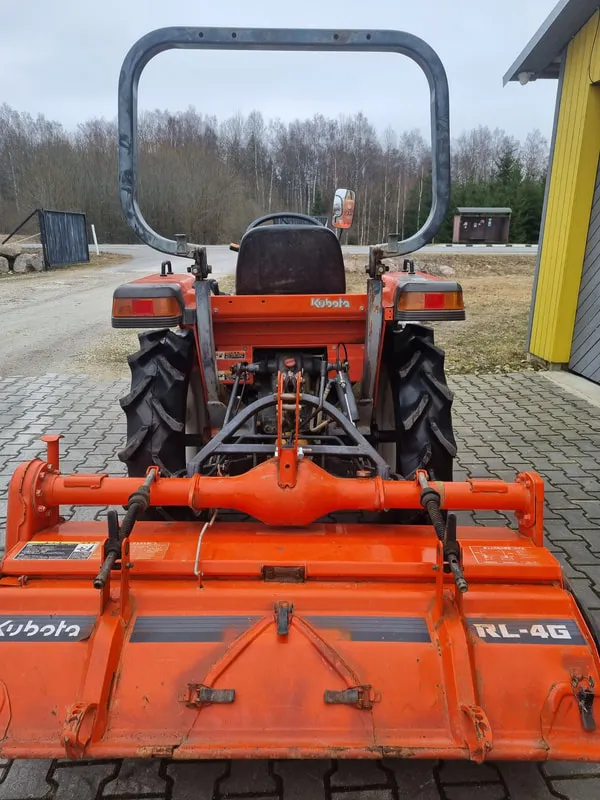 Kubota GL200 - 4