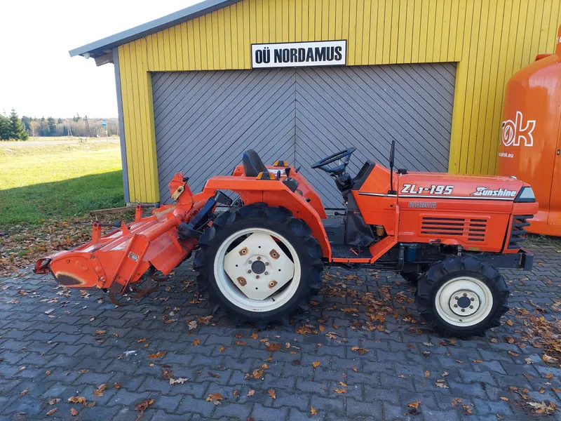 Kubota ZL1-195