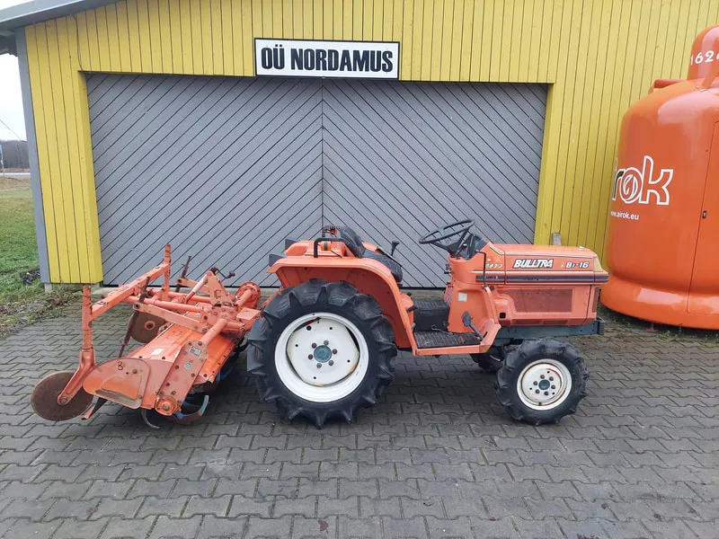 Kubota B1-16