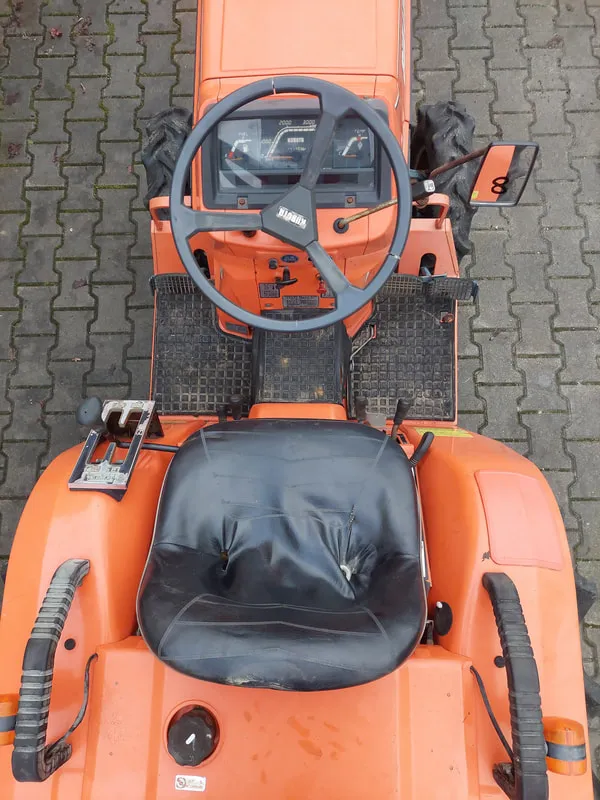 Kubota B1-16 - 6