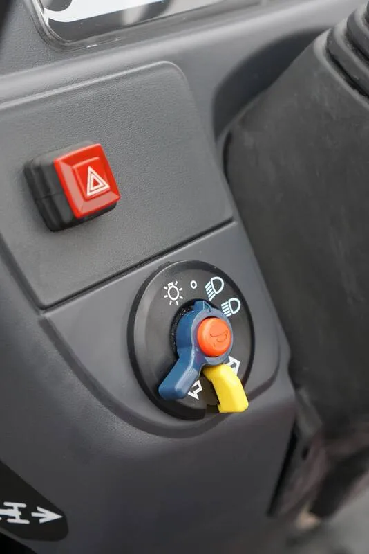 Mitsubishi MTU-26RF - 10