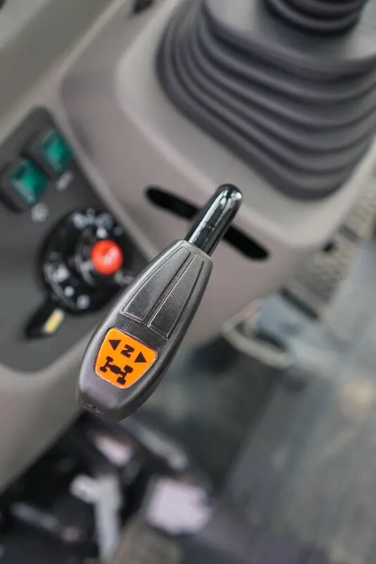 Hinomoto HM475 Kabiiniga - 8