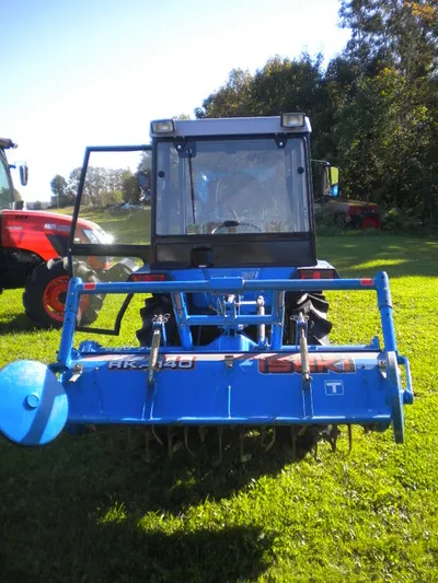 Iseki TA207+kabiin - 10