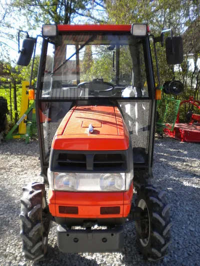 Kubota GL240+kabiin - 2