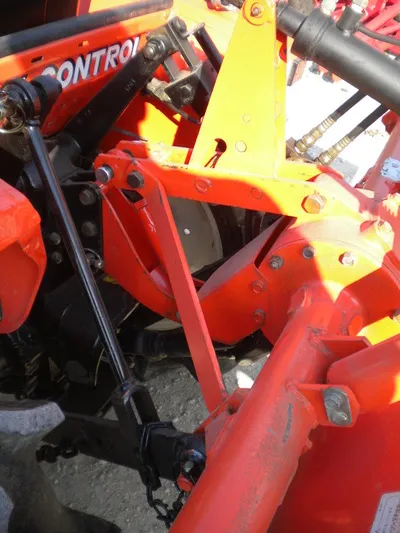 Hinomoto E2002 2WD - 5