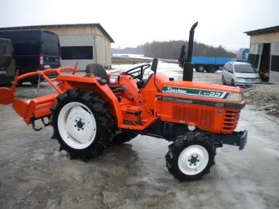 Kubota L1-22