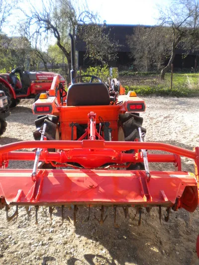 Kubota L1-20+laadur - 3