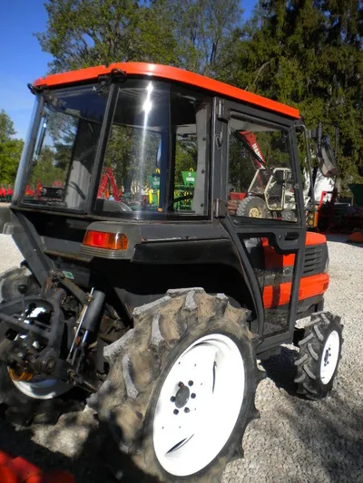 Kubota GL240+kabiin - 4