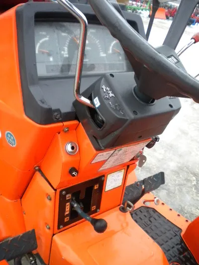 Kubota L1-22 - 6