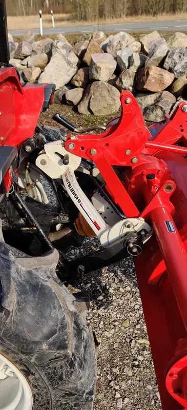 Mitsubishi MTM-300 - 8